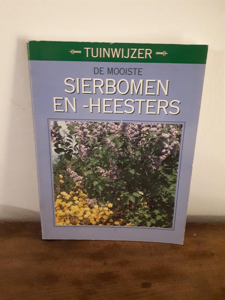 Livre : Guide du jardin : Les plus beaux arbres et arbustes, Livres, Enlèvement ou Envoi, Comme neuf