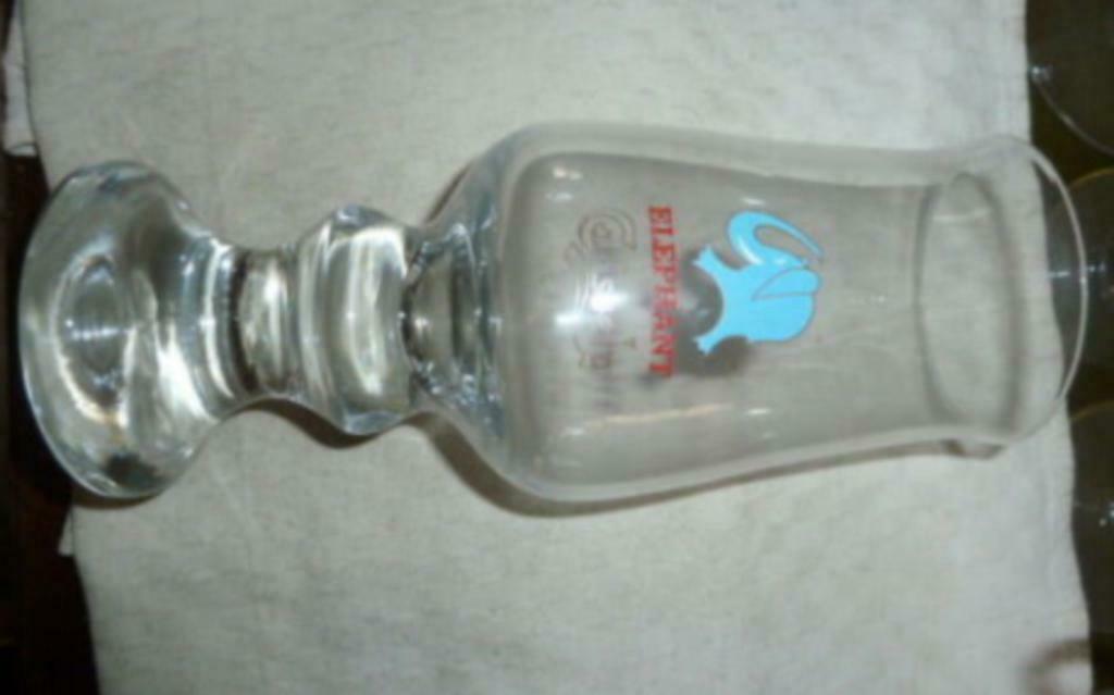 #K Bier glas CARLSBERG ELEPHANT " Zwaar ; groot glas ", Ophalen of Verzenden, Gebruikt, Bierglas