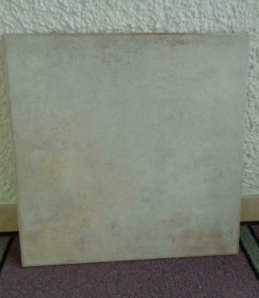 Carrelages: Grès Cérame 45 X 45 cm. 3 pièces, Enlèvement, Comme neuf