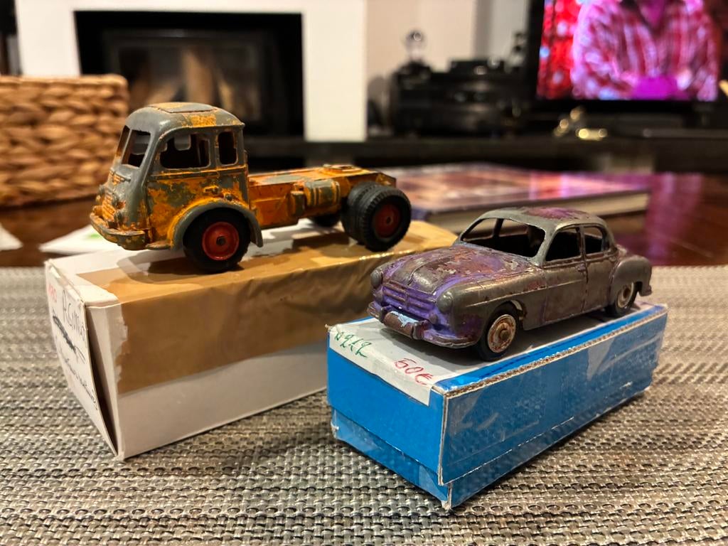 jouets CIJ Renault frégate + Renault tracteur routier, Enlèvement, Utilisé