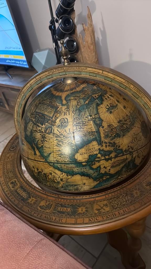 Klassieke Globe Bar – Houten Drankkast in Antieke Stijl, Ophalen, Zo goed als nieuw