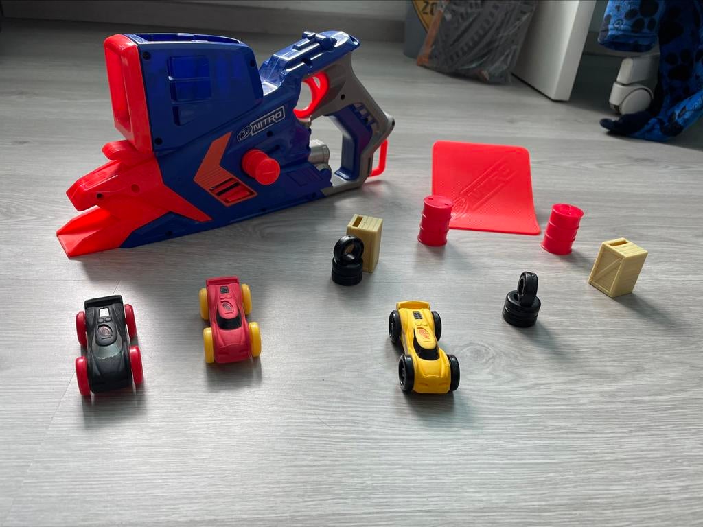 Lanceur de voiture Nerf Nitro, Comme neuf