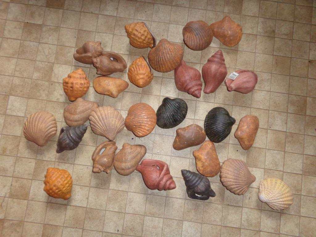 beau lot de coquillages décoratifs (bois ou plâtre), Enlèvement