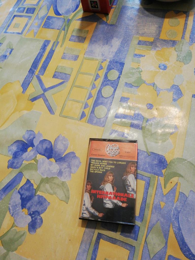 Internationale hit parade. Cassette audio., Enlèvement ou Envoi, Comme neuf