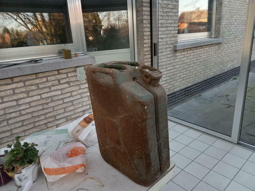 engelse jerrycan 1952 groot britange, Collections, Objets militaires | Général