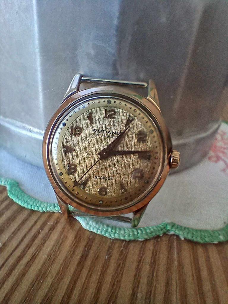 montre RODANIA 1950+montre gousset en argent, Bijoux, Sacs & Beauté, Enlèvement, Or, Montre-bracelet