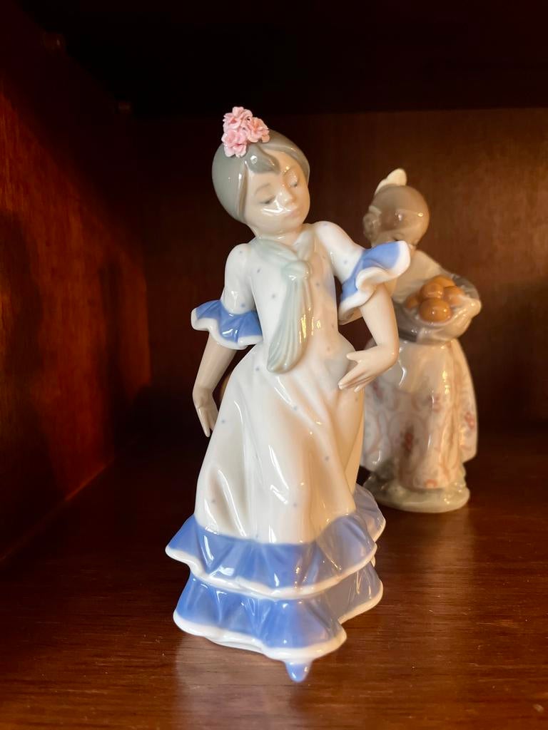 Figurine Lladro, pastel doux, porcelaine espagnole, marque, Enlèvement