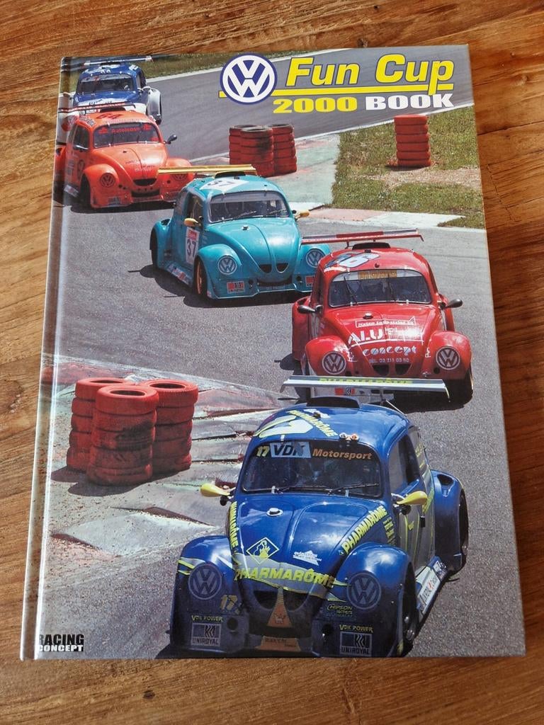 Boek volkswagen Fun Cup 2000 book, Ophalen of Verzenden, Gelezen, Volkswagen