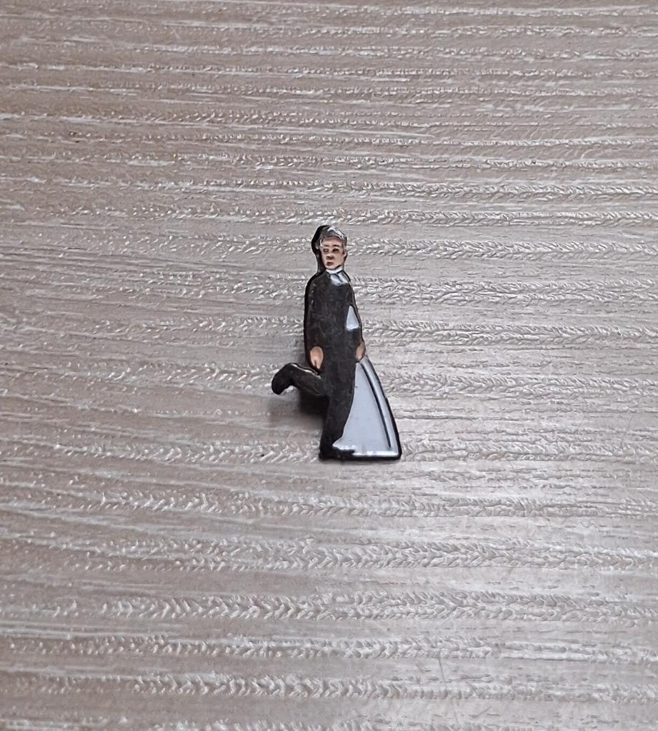 PIN - CHARLIE CHAPLIN, Collections, Envoi, Utilisé, Figurine, Insigne ou Pin's