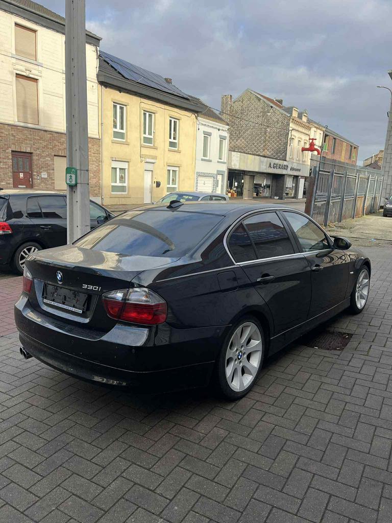 Bmw 3ER REIHE 3.0 L Essence, Cuir, Achat, Entreprise, Noir