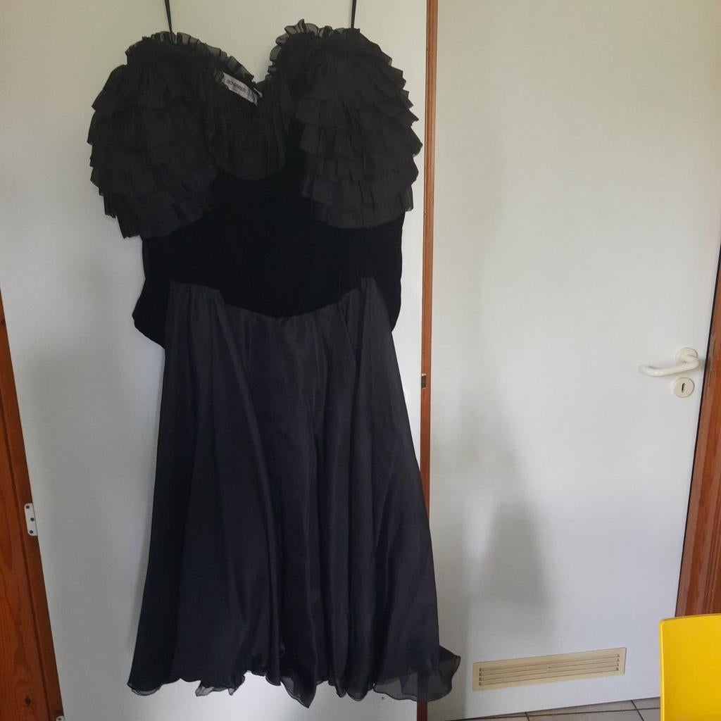 J.L.SCHERRER*COUTURE ZIJDEN GALAJURK*38/40*LANG, Galajurk, JEAN LOUIS SCHERRER, Zwart, Zo goed als nieuw