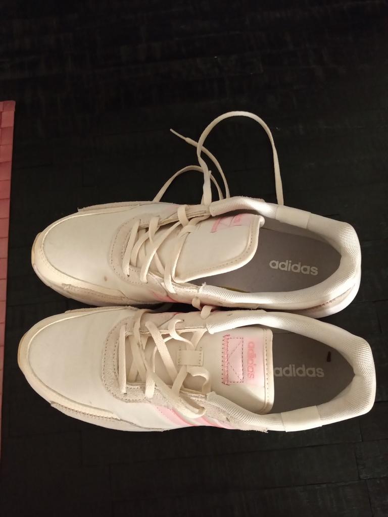 Witte sneakers van Adidas, maat 42, Adidas, Sneakers et Baskets, Comme neuf, Enlèvement