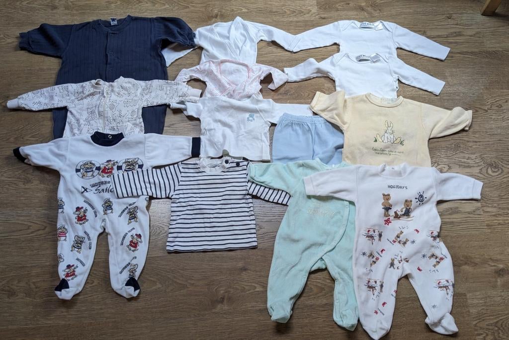 Lot de 13 vêtements 3 mois, Enlèvement ou Envoi, Utilisé