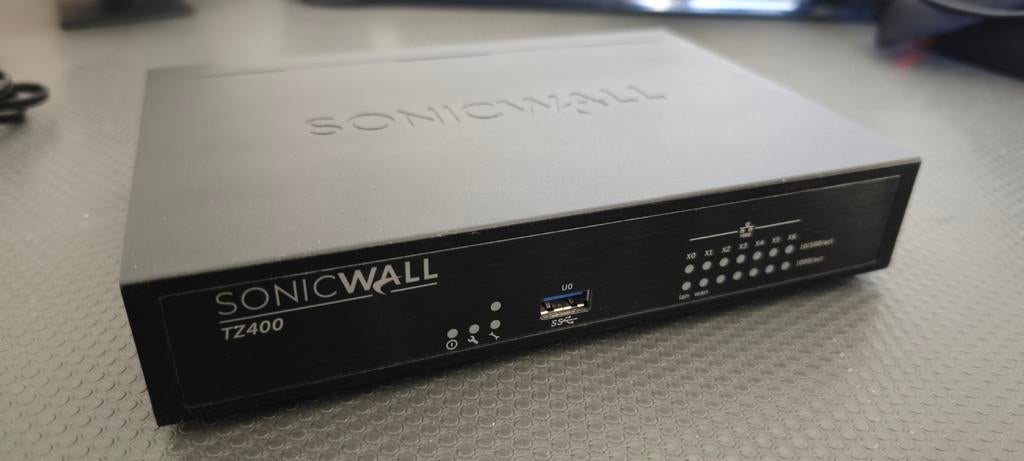 Sonicwall TZ 400 Firewall, Ophalen of Verzenden, Zo goed als nieuw, Router, Dell Sonicwall