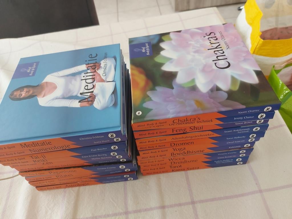 22 boekenreeks Mind & Body & Spirit, Boeken, Ophalen of Verzenden, Zo goed als nieuw