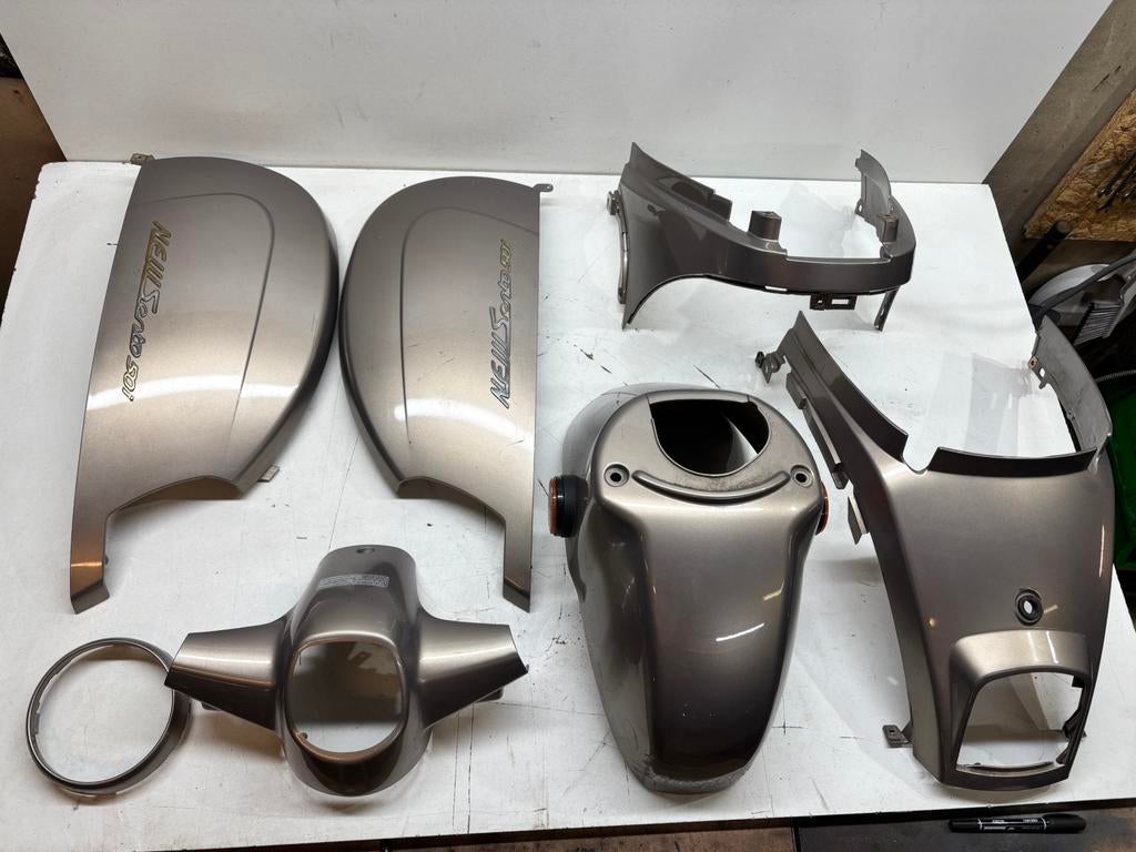 Verschillende onderdelen Kymco New Sento injectie, Fietsen en Brommers, Brommeronderdelen | Scooters, Gebruikt, Kymco, Kap, Ophalen of Verzenden