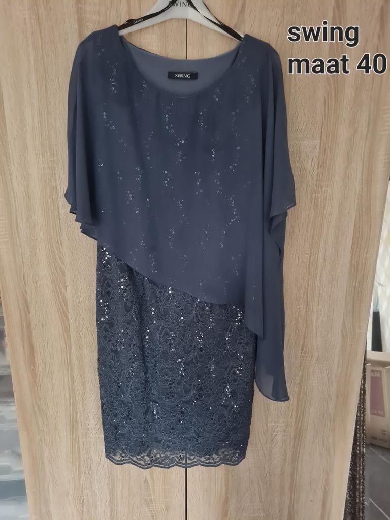 Robe Swing, Taille 38/40 (M), Enlèvement ou Envoi, Autres couleurs, Robe de cocktail