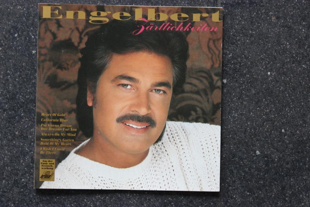 CD ENGELBERT HUMPERDINCK / ZÄRTLICHKEITEN, Ophalen of Verzenden, Gebruikt