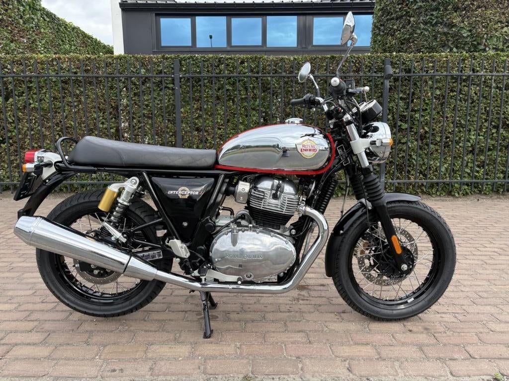 Royal Enfield Continental 650 GT, Motoren, 2 cilinders, Bedrijf, Minimaal motorrijbewijs A2, ABS