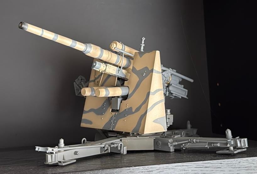Lot speelgoed tanks, Ophalen, Zo goed als nieuw