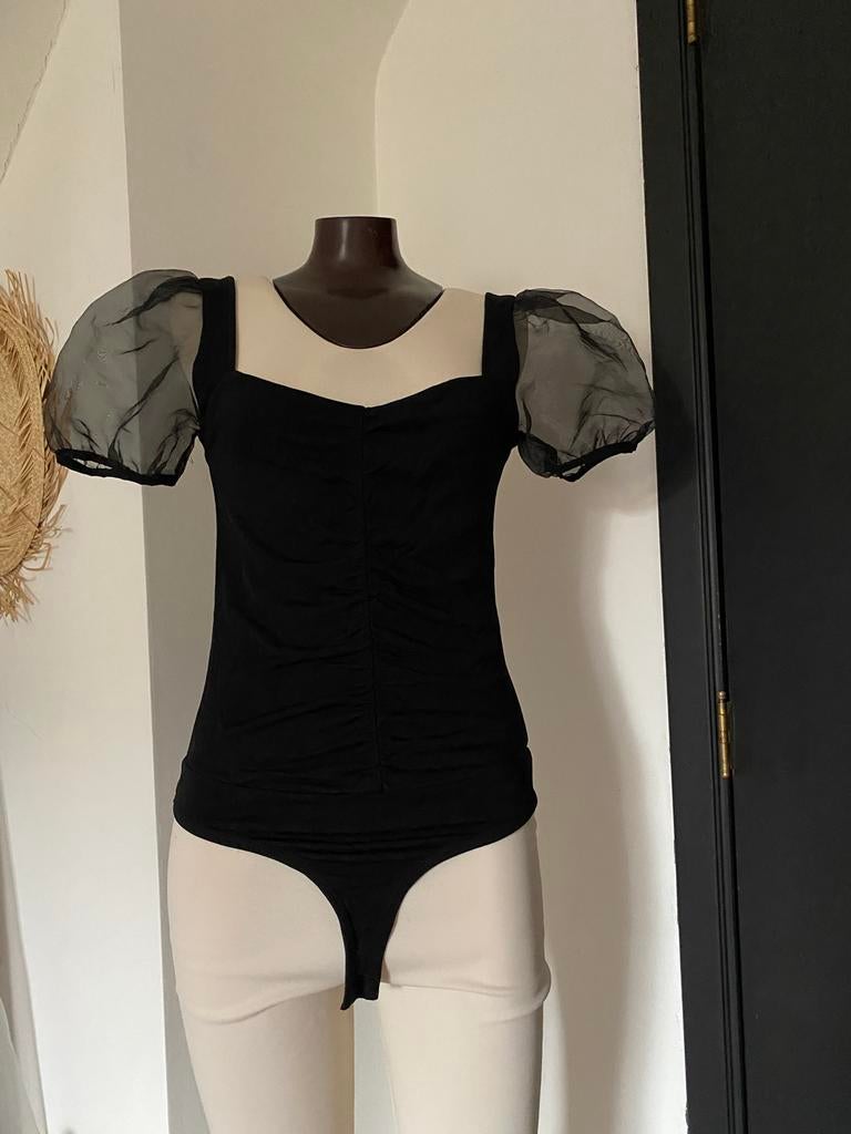 Bodysuit met pofmouwen van tule, Maat 38/40 (M), Zwart, Ophalen of Verzenden, Zo goed als nieuw
