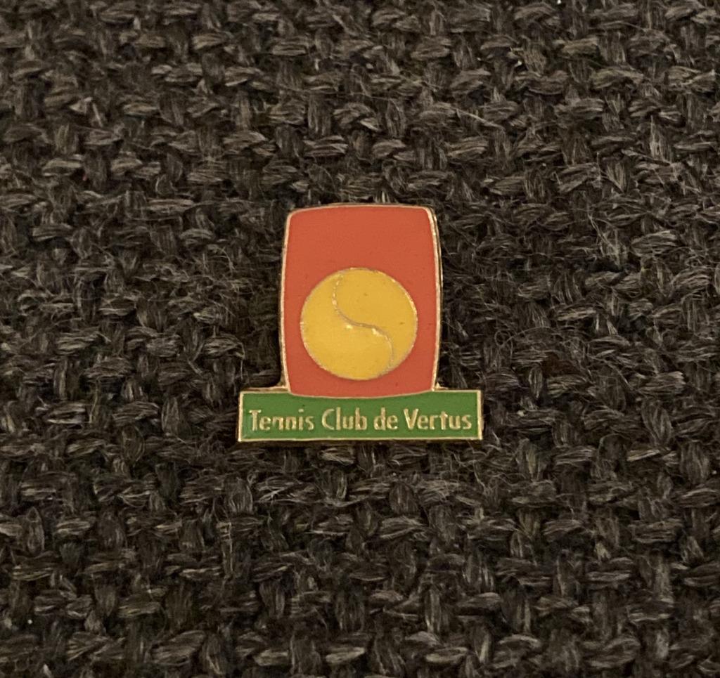 PIN - TENNIS CLUB DE VERTUS, Envoi, Utilisé, Sport, Insigne ou Pin's