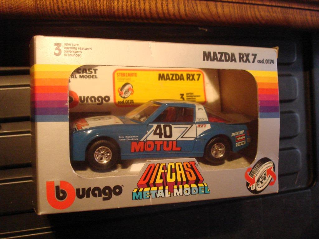 Burago Mazda RX 7 Cod.0174 --- Rare --- 1/24 ---, Enlèvement ou Envoi, Neuf, Voiture, Burago