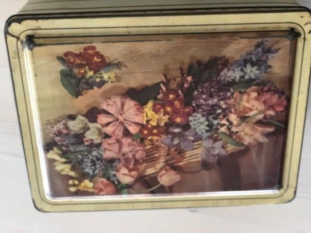 Antieke blikken doos met bloemen, Verzamelen, Ophalen of Verzenden, Gebruikt, Overige, Overige merken
