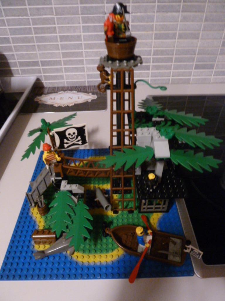 LEGO 6270 L'Ile Interdite sans boîte + instructions, Kinderen en Baby's, Speelgoed | Duplo en Lego, Ophalen of Verzenden, Gebruikt