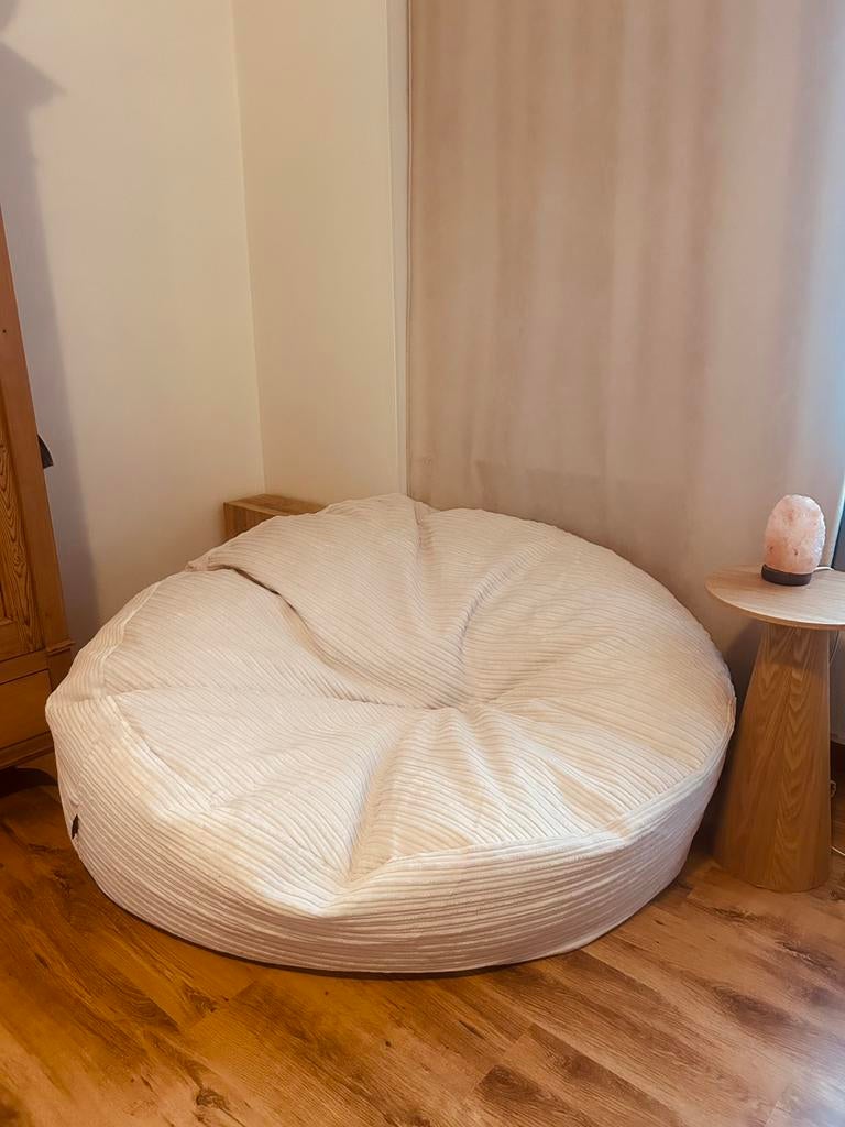 Mega-mammoet zitzak | Big Bertha - Loungepug, Ophalen, Zo goed als nieuw, Beige, Zitzak