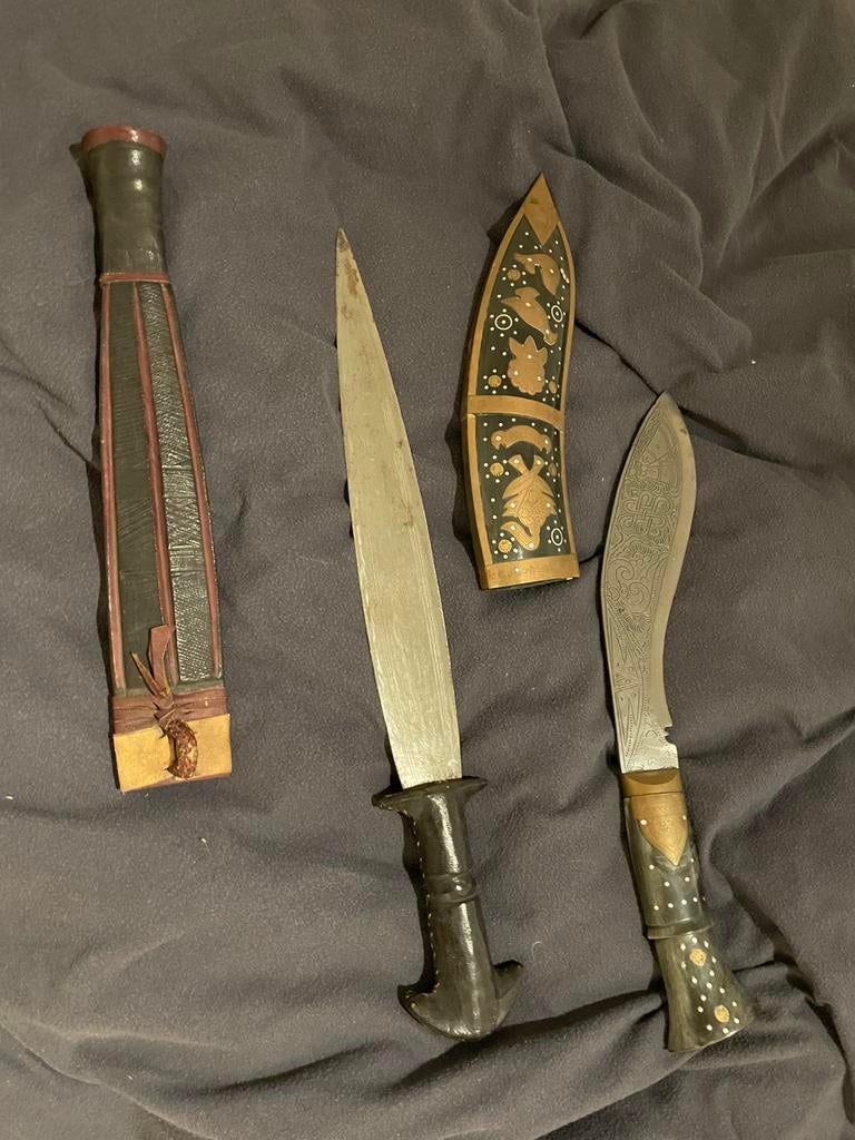 Mes gurkha kukri, Ophalen