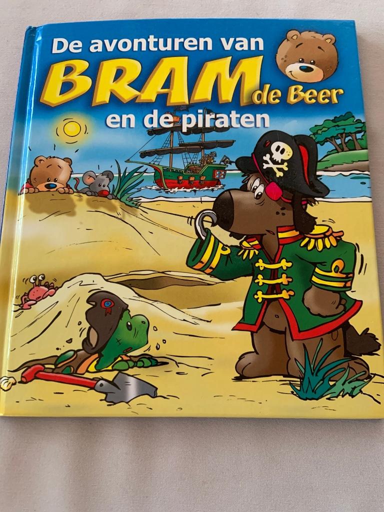 De avonturen van Bram de beer en de piraten, Boeken, Ophalen of Verzenden, Zo goed als nieuw, Fictie algemeen