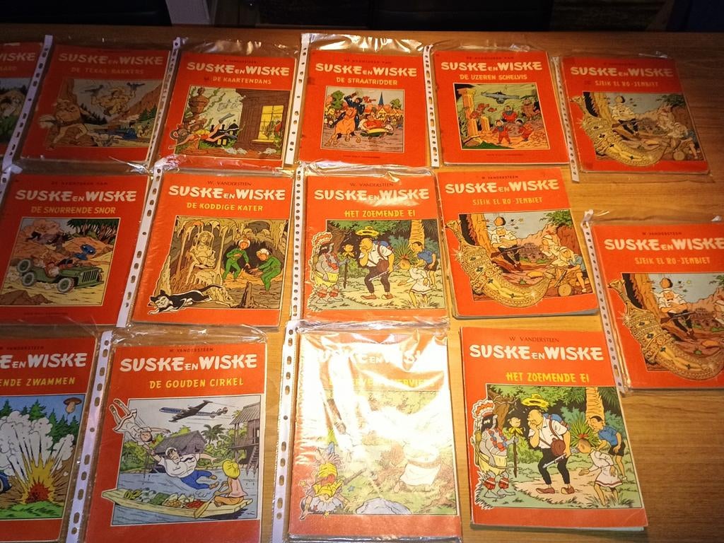 17 oude Suske en Wiske ongekleurd ea, Boeken, Ophalen of Verzenden