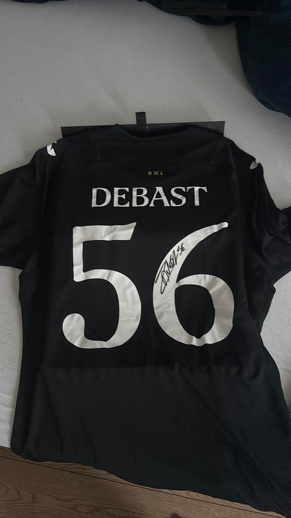 Signed shirt zeno debast, Verzamelen, Sportartikelen en Voetbal, Ophalen, Zo goed als nieuw, Shirt