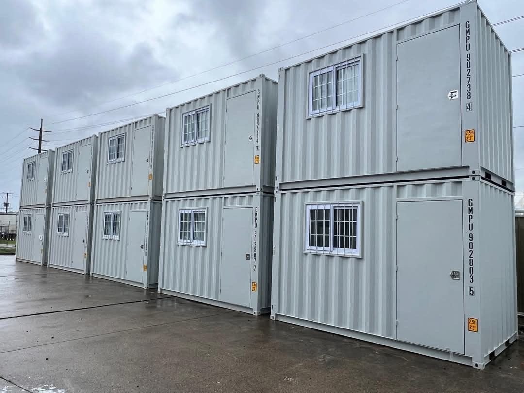 Container aménagé 10 pieds, Envoi