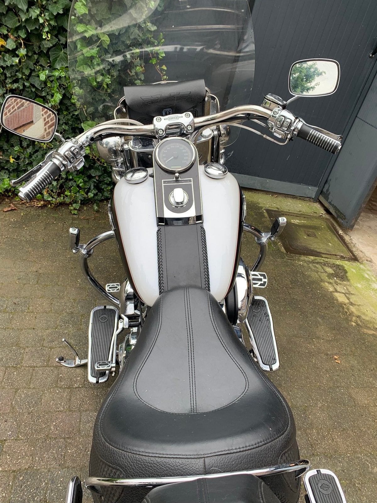 HD softail delux bwj 2006, Motos, Plus de 35 kW, Chopper, 2 cylindres, Particulier