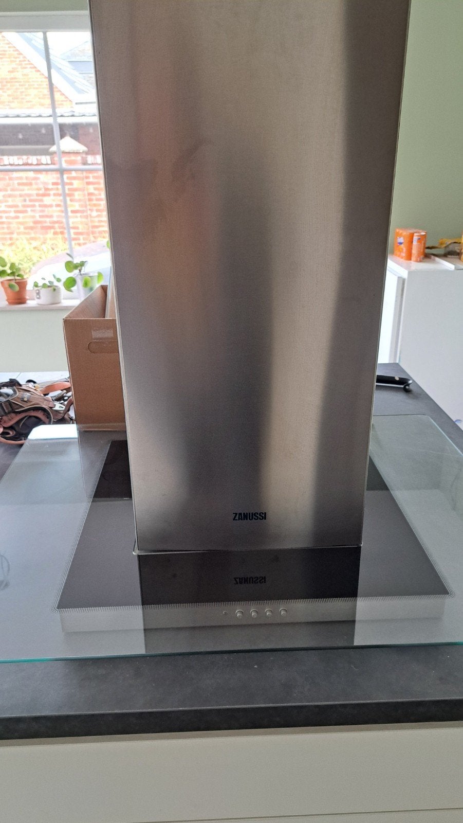 Zanussi dampkap voor eiland, Elektronische apparatuur, Ophalen, Nieuw, Vrijstaand, Eilandschouwkap