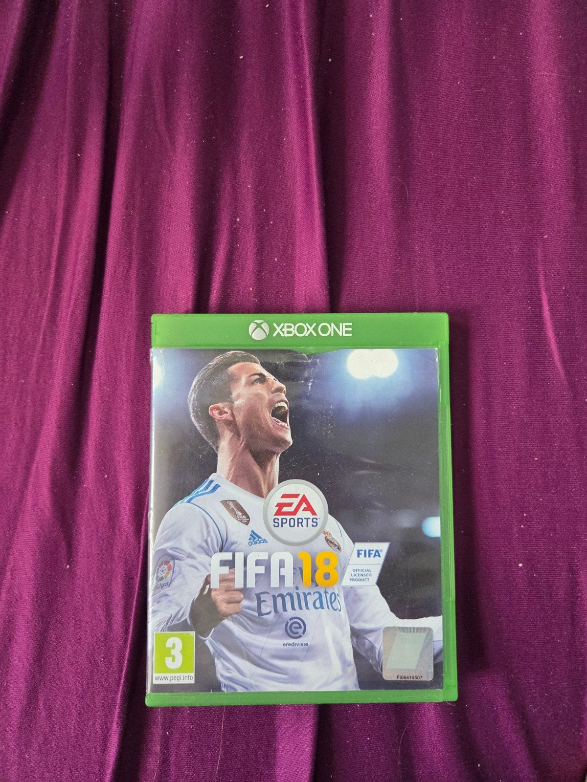 Xbox one Fifa 18, Games en Spelcomputers, Ophalen, Gebruikt, Eén computer, Sport