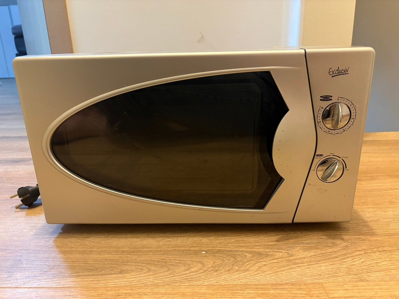 Exclusiv wp700j-e20, Elektronische apparatuur, Microgolfovens, Ophalen, Gebruikt, Microgolfoven, Draaiplateau