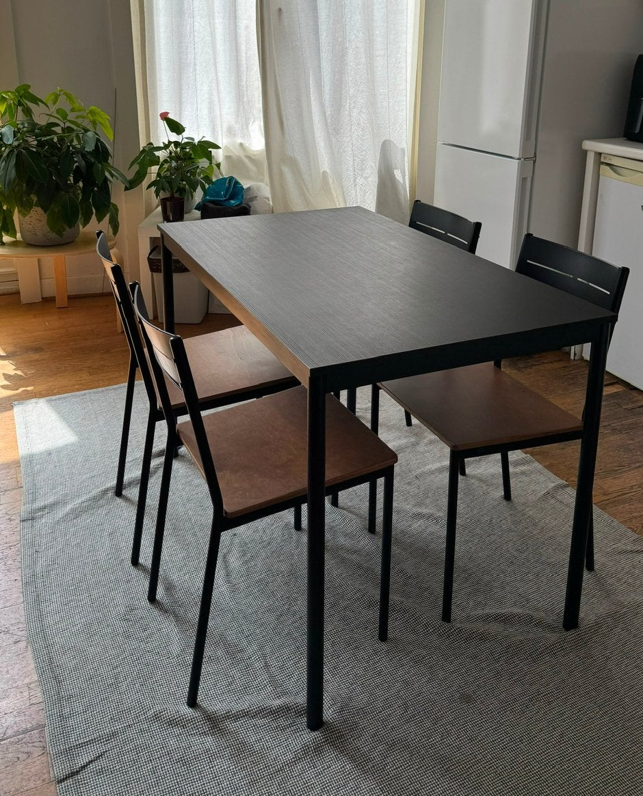 IKEA SANDSBERG Eettafel met 4 stoelen en tapijt, Huis en Inrichting, Tafels | Eettafels, Ophalen, 100 tot 150 cm, 50 tot 100 cm