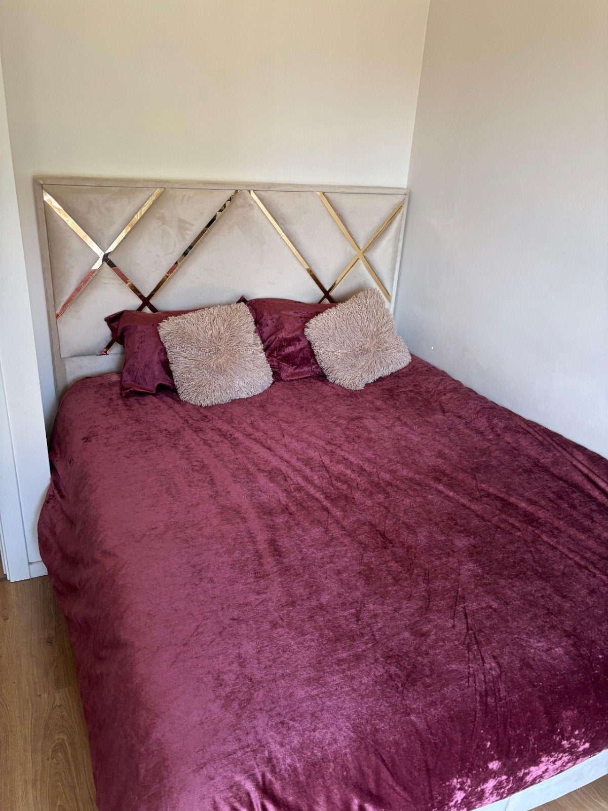 LUXE TAUPE VELVET BED 160 x 210 MET OPBERGRUIMTE & GOUDE ACC, Ophalen, 210 cm