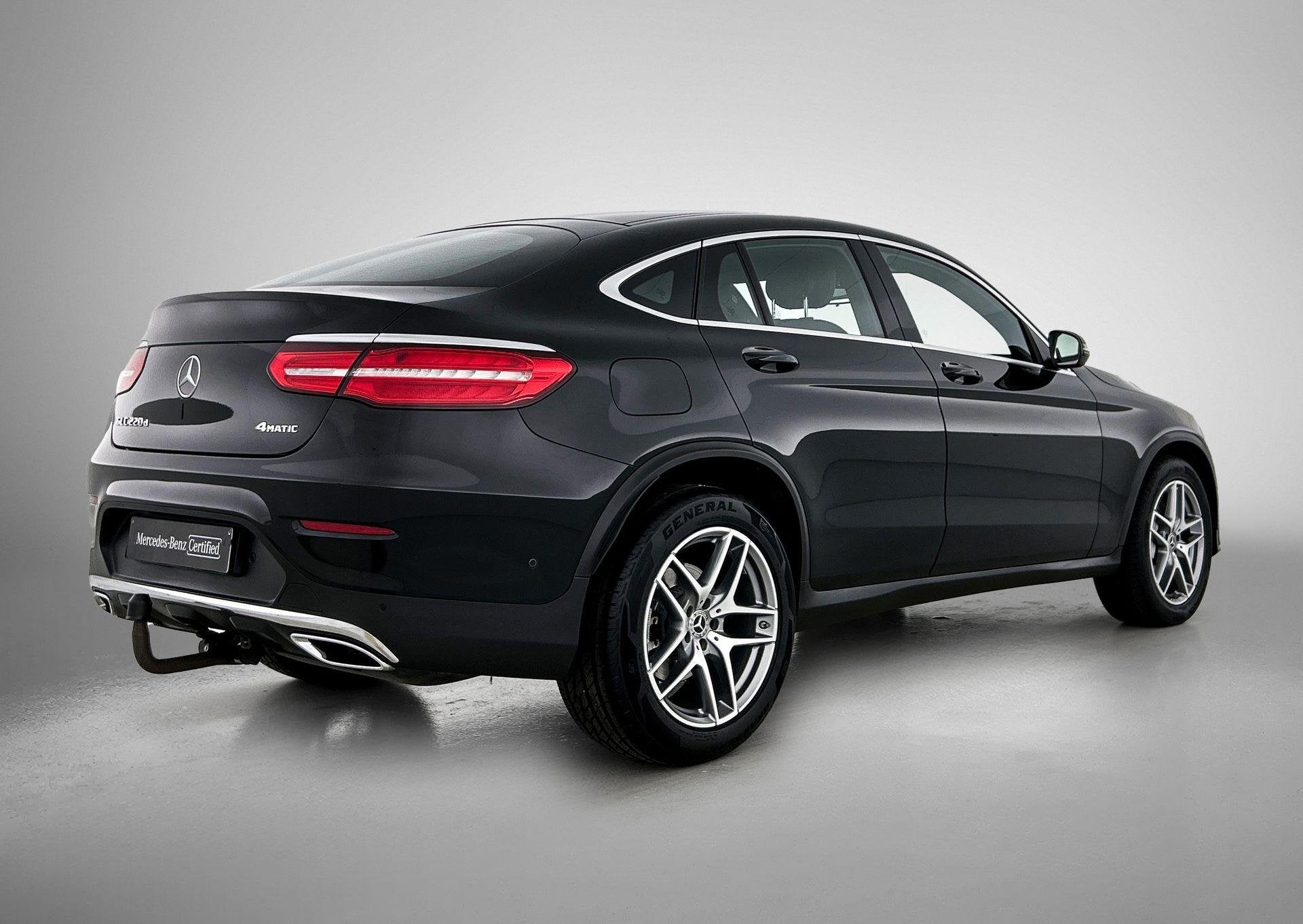 Mercedes-Benz GLC-klasse 220 d 4MATIC Coupé AMG Line | Navi, Auto's, Automaat, Automatische klimaatregeling, Stof, Gebruikt