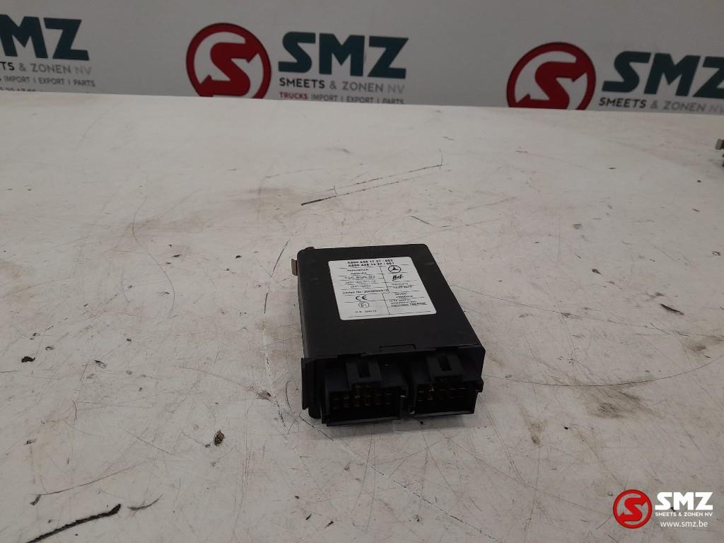 Occ besturingseenheid Mercedes Actros MP4 A0004461, Auto-onderdelen, Gebruikt, Mercedes-Benz, Elektronica en Kabels