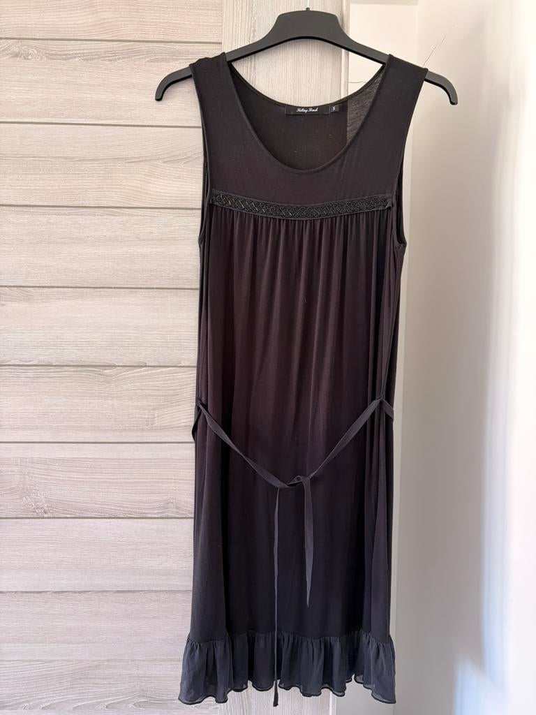 Jurk Talking French, Enlèvement ou Envoi, Taille 36 (S), Noir, Longueur genou