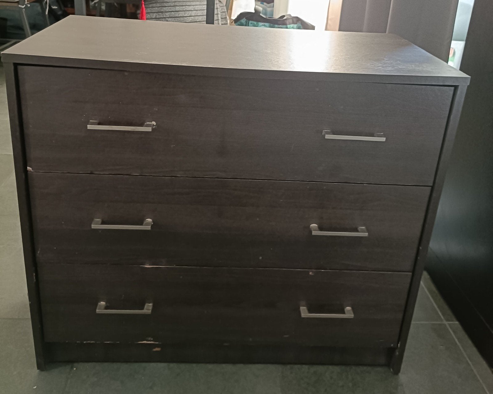 Commode 3 tiroirs en bois foncé – bon état, Bruxelles, Maison & Meubles, Enlèvement