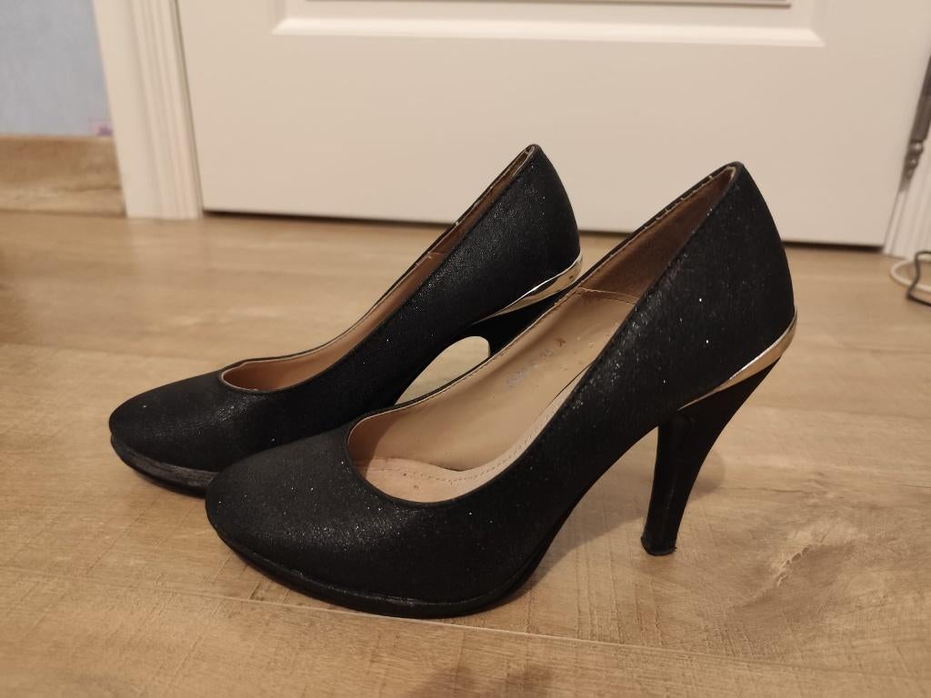 schoenen, Kleding | Dames, Ophalen, Pumps, Zwart, Gedragen