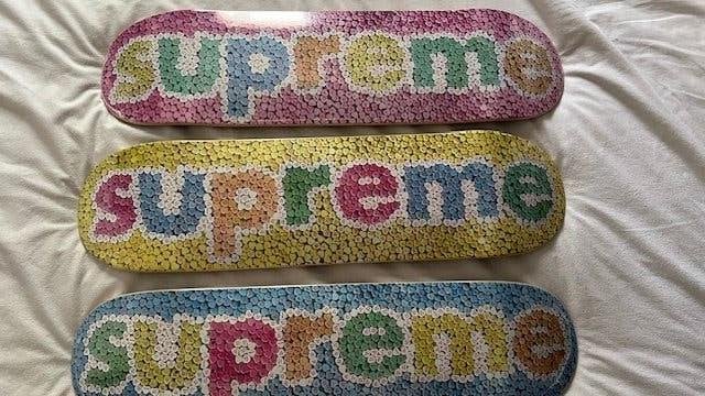supreme deck (skateboard), Sport en Fitness, Skateboarden, Ophalen of Verzenden, Nieuw, Skateboard