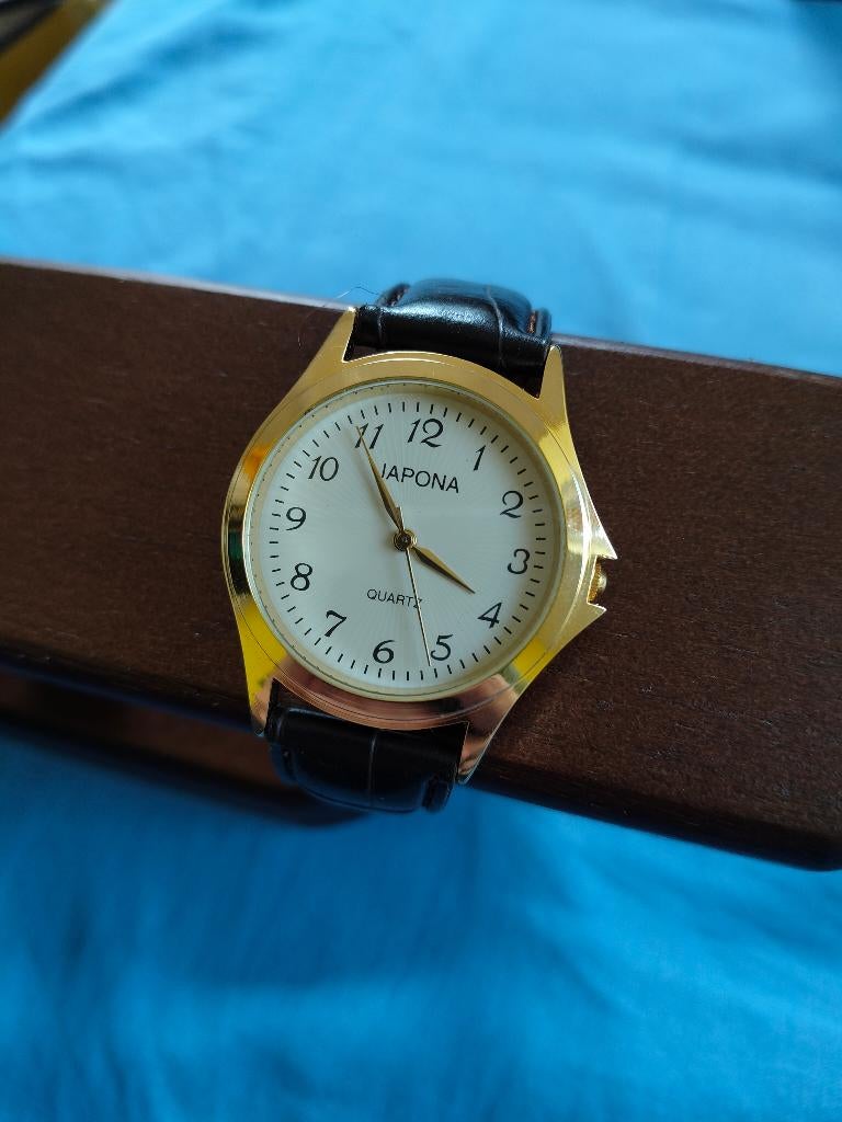 Montre japonaise NOS, Montre-bracelet, Autres marques, Enlèvement ou Envoi, Cuir