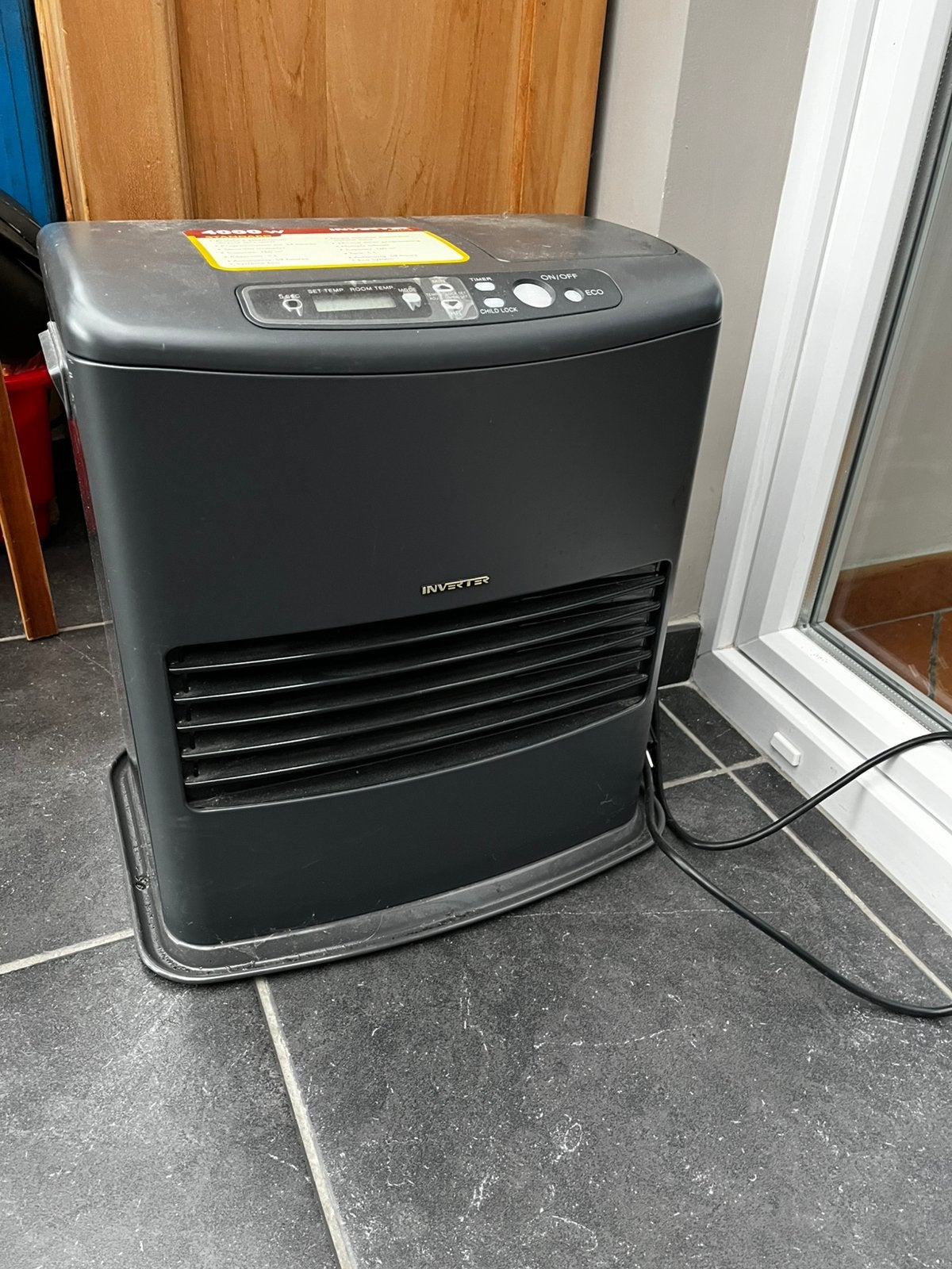 Poêle à pétrole (4000w), Enlèvement, Comme neuf