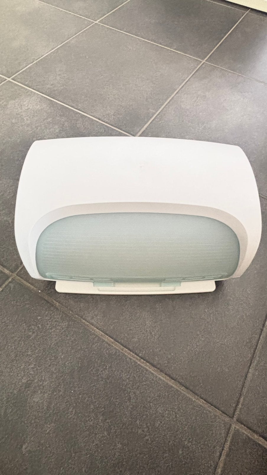 Tupperware brooddoos met broodplank nooit gebruikt, Huis en Inrichting, Keuken | Tupperware, Ophalen